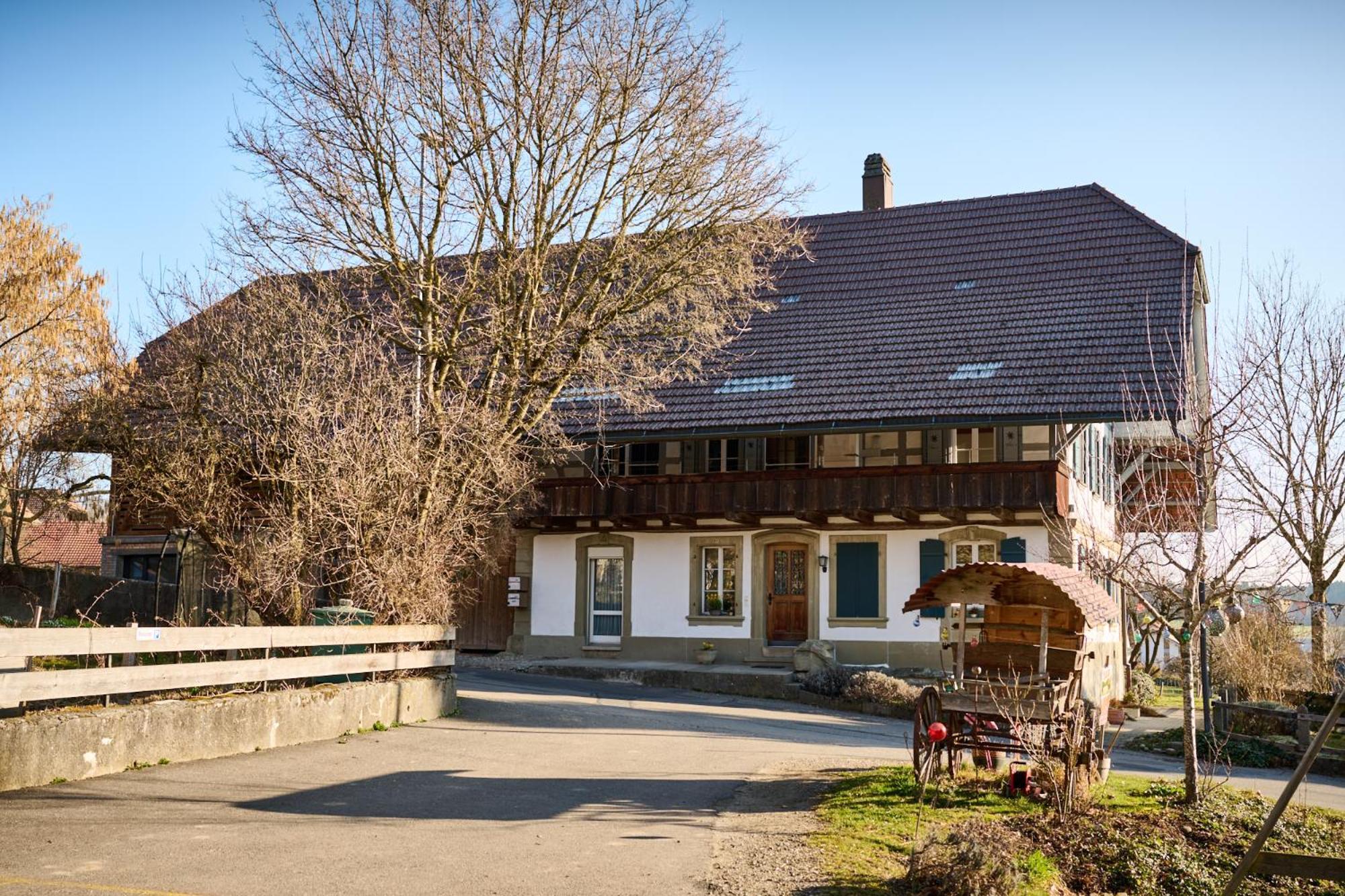 Uelis-Stoeckli-Gaestezimmer Auf Bauernhof Mit Billiard Und Alpakatrekking Meikirch Kültér fotó